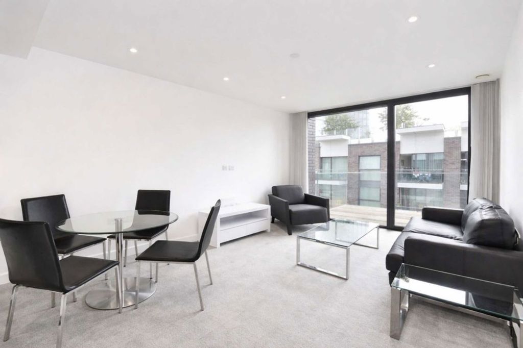 Property photo 2 of 6