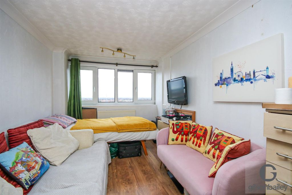 Property photo 2 of 11 Img_6037-2.Jpg