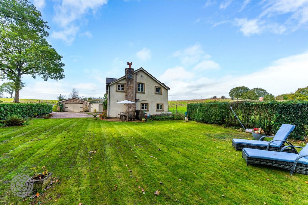 Property photo 2 of 29 Picture No. 97