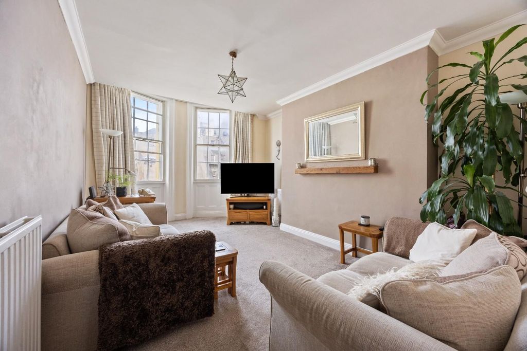 Property photo 3 of 20 Brunswick Terrace 42, Flat 8-007.Jpg