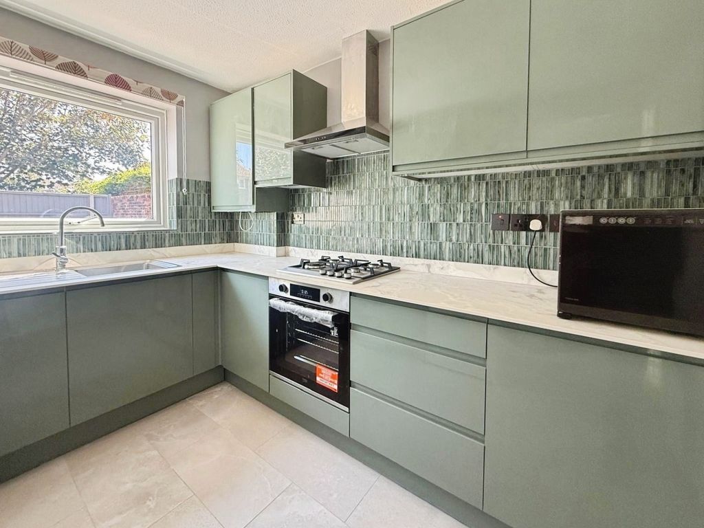 Property photo 2 of 15 Pbox-Img.Jpg