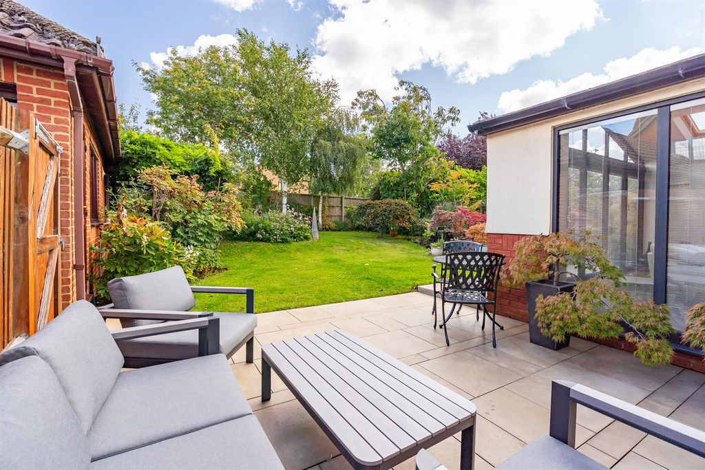 Property photo 2 of 28 External-4.Jpg
