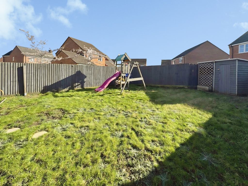 Property photo 2 of 16 Garden