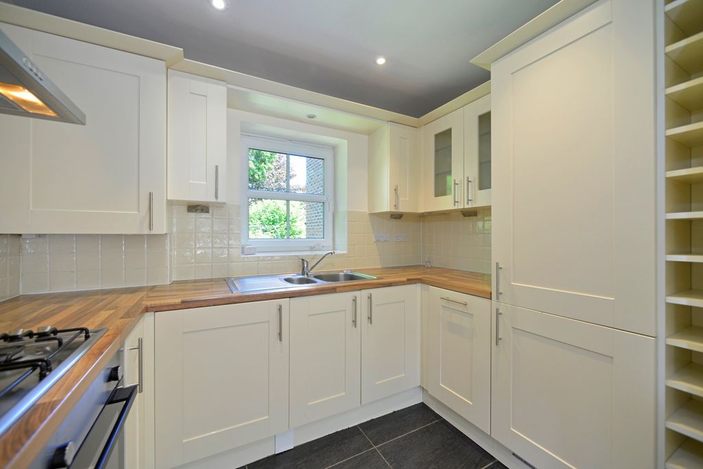 Property photo 2 of 15 Picture No. 07