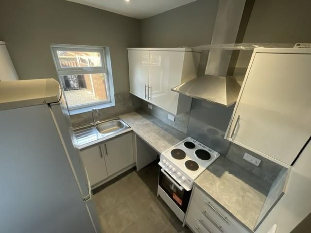 Property photo 3 of 13 Kitchen
