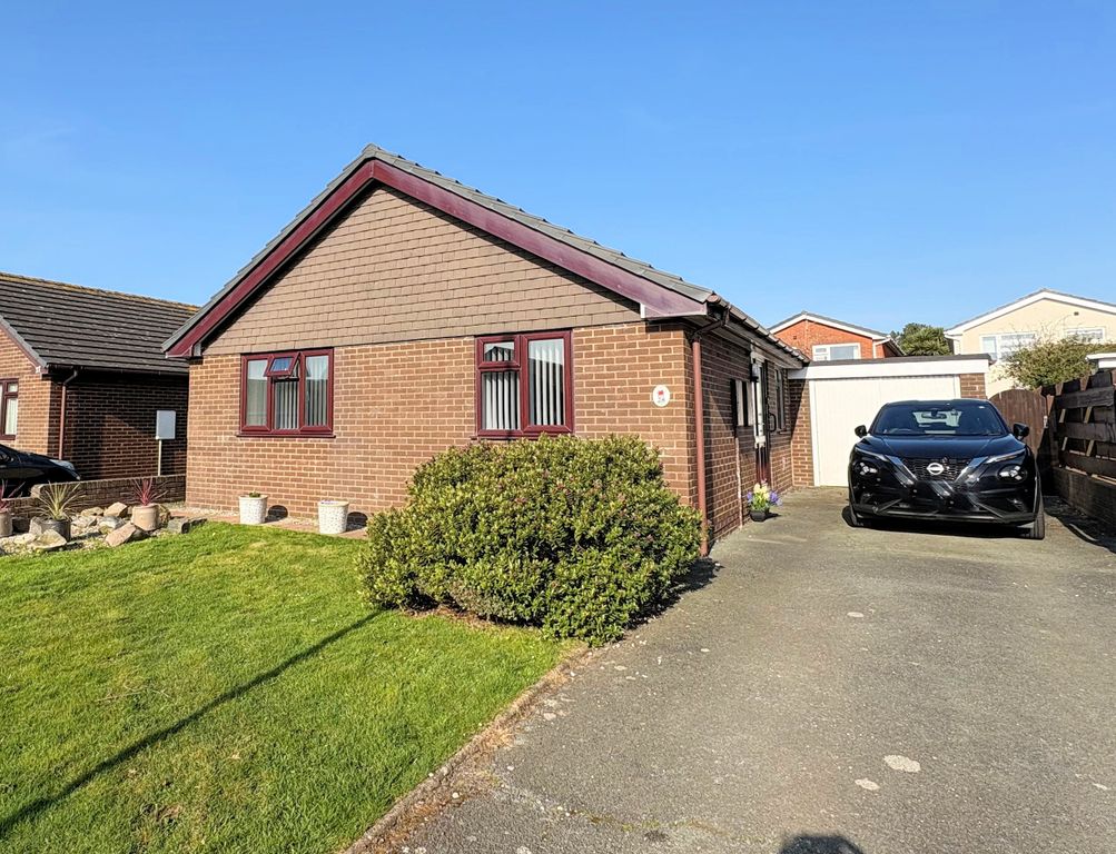 Property photo 2 of 36