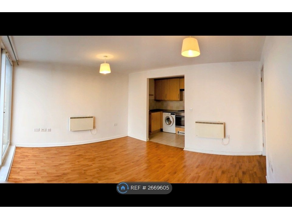 Property photo 1 of 21 Open-Plan Living And Dining Space