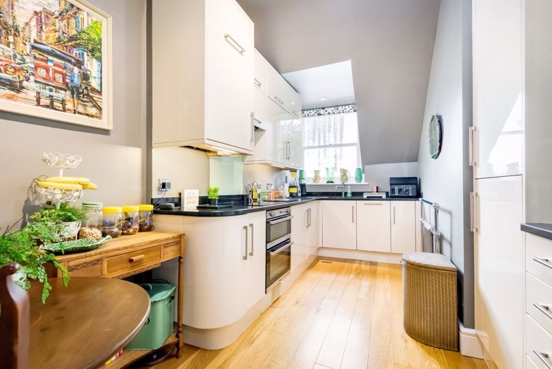 Property photo 2 of 16 Kitchen