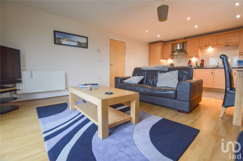 Property photo 2 of 7