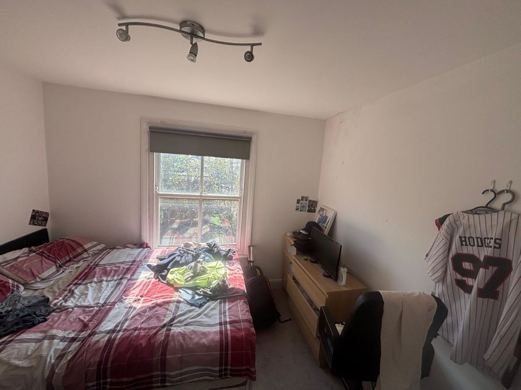 Property photo 3 of 9