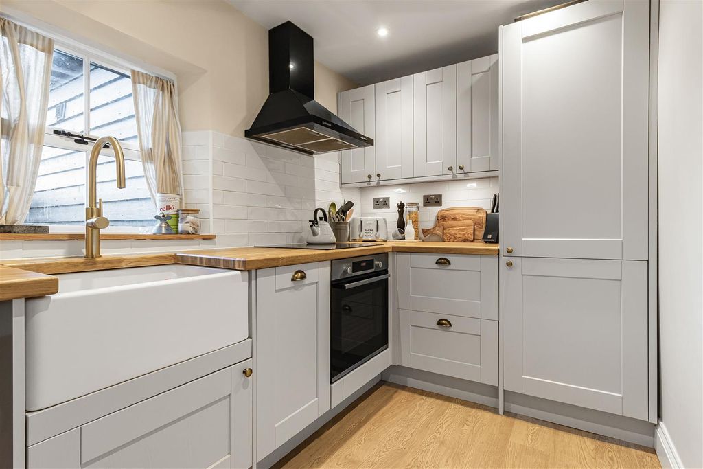 Property photo 2 of 20 16_70614.Jpg