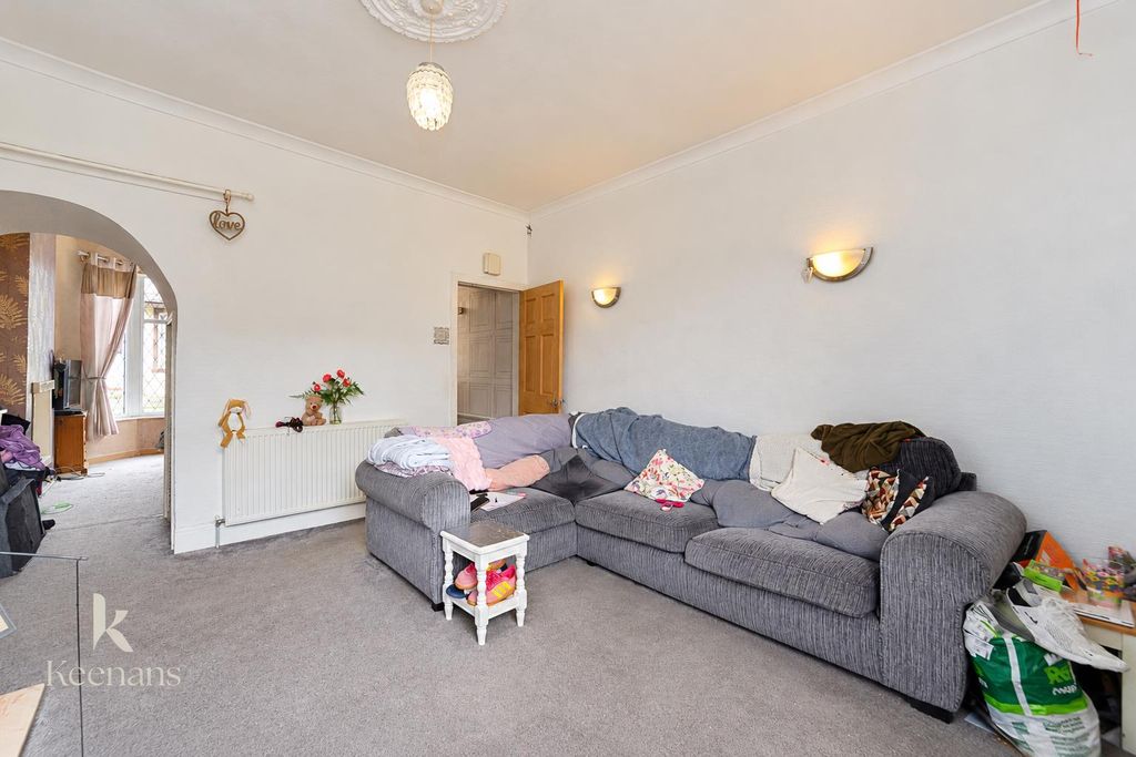 Property photo 2 of 16