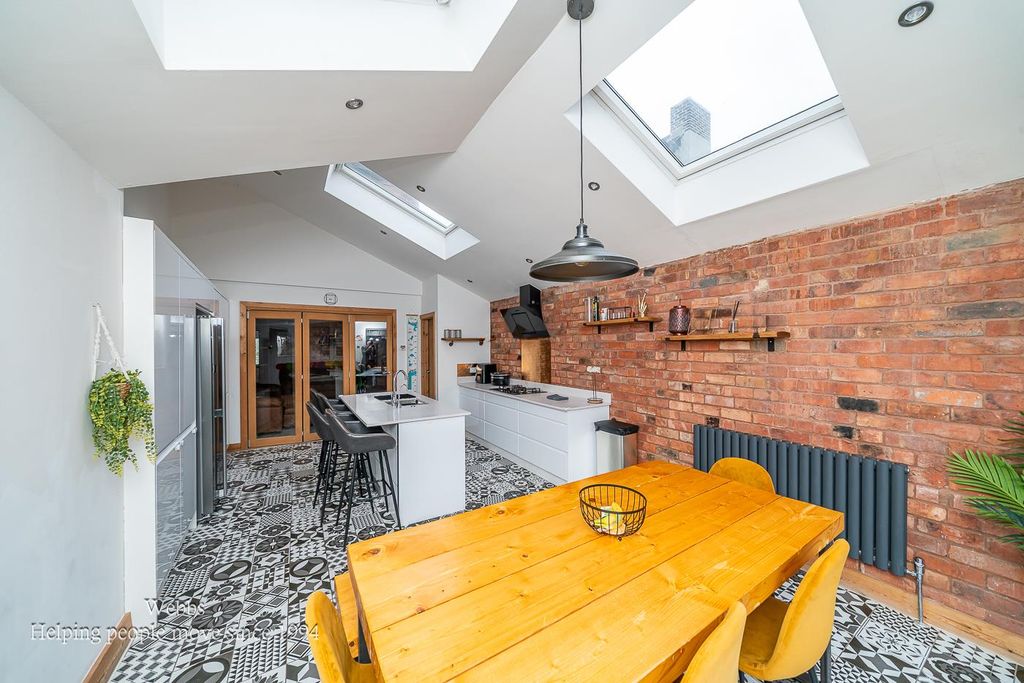 Property photo 3 of 50 Webbs-12.Jpg