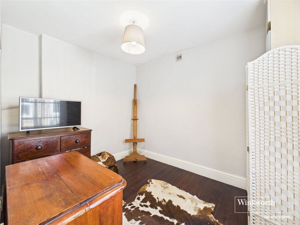 Property photo 3 of 9 Bedroom Two