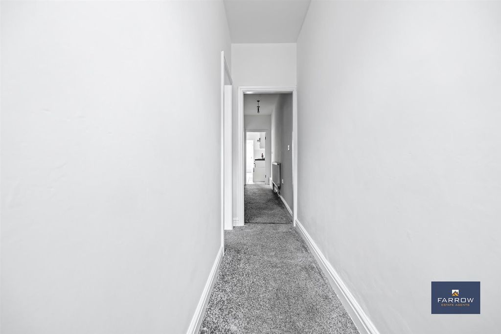 Property photo 2 of 20 Hallway