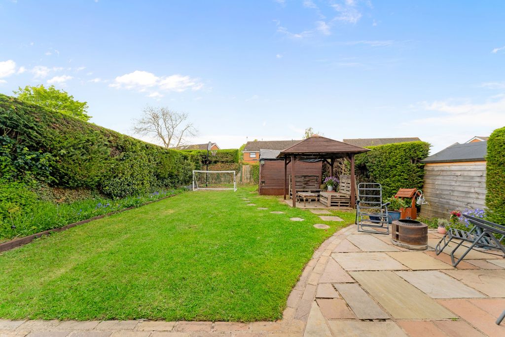 Property photo 3 of 32