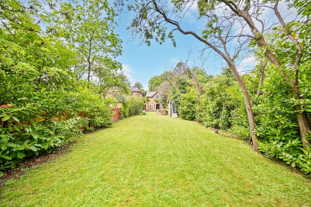Property photo 3 of 12