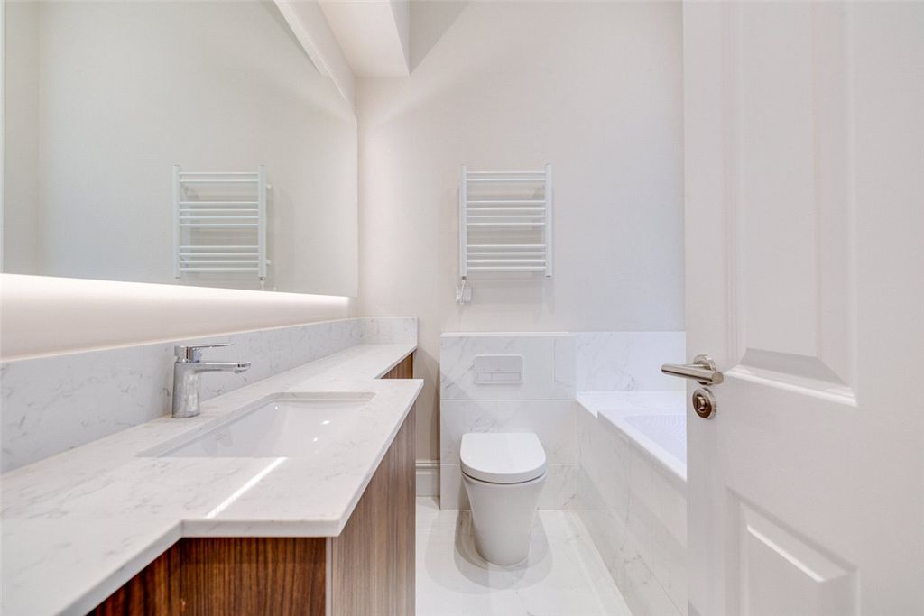 Property photo 3 of 13 Main Bathroom