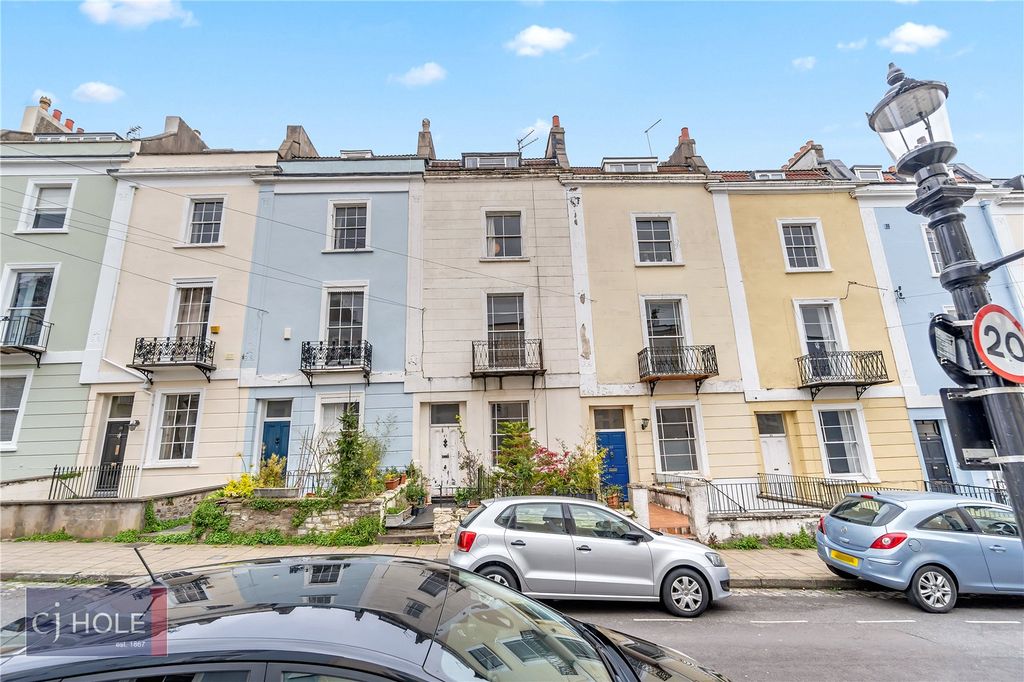 Property photo 1 of 17 Picture No. 18