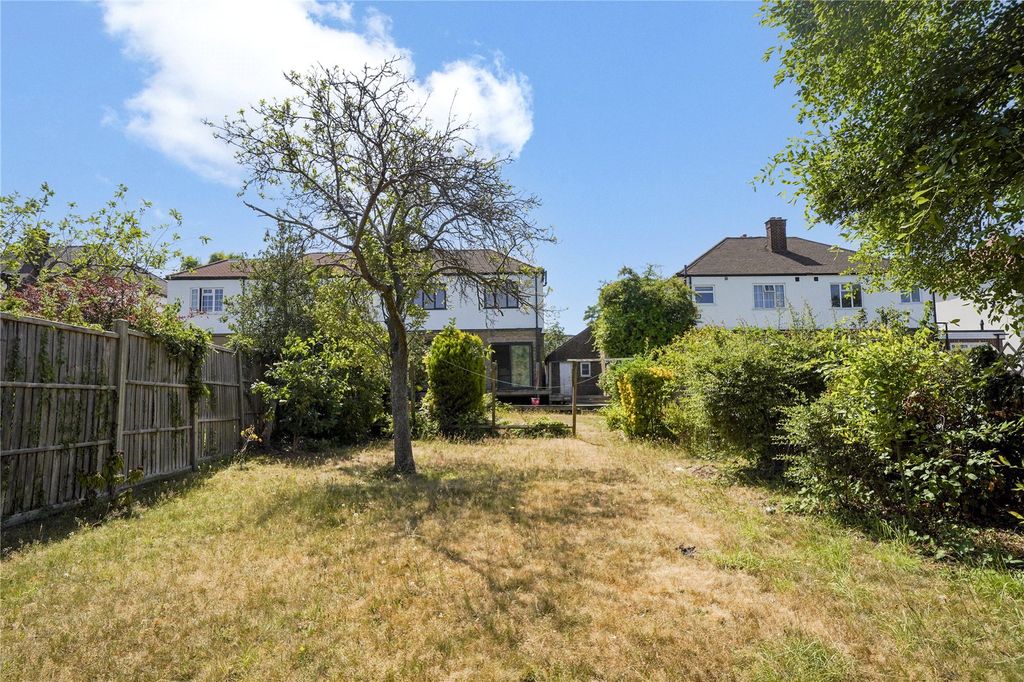 Property photo 2 of 16 Picture No. 17