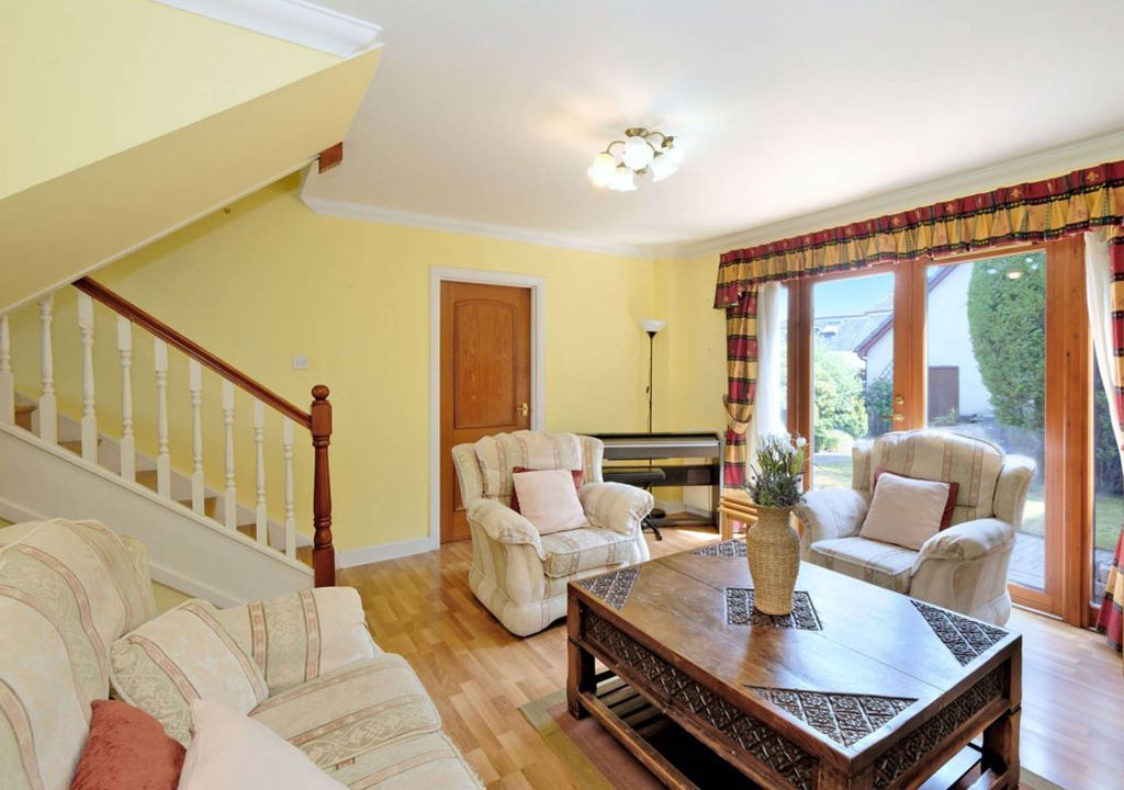 Property photo 3 of 34