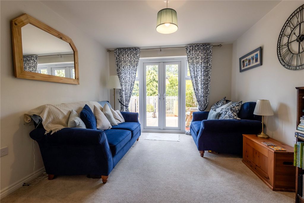 Property photo 2 of 41 Picture No. 18