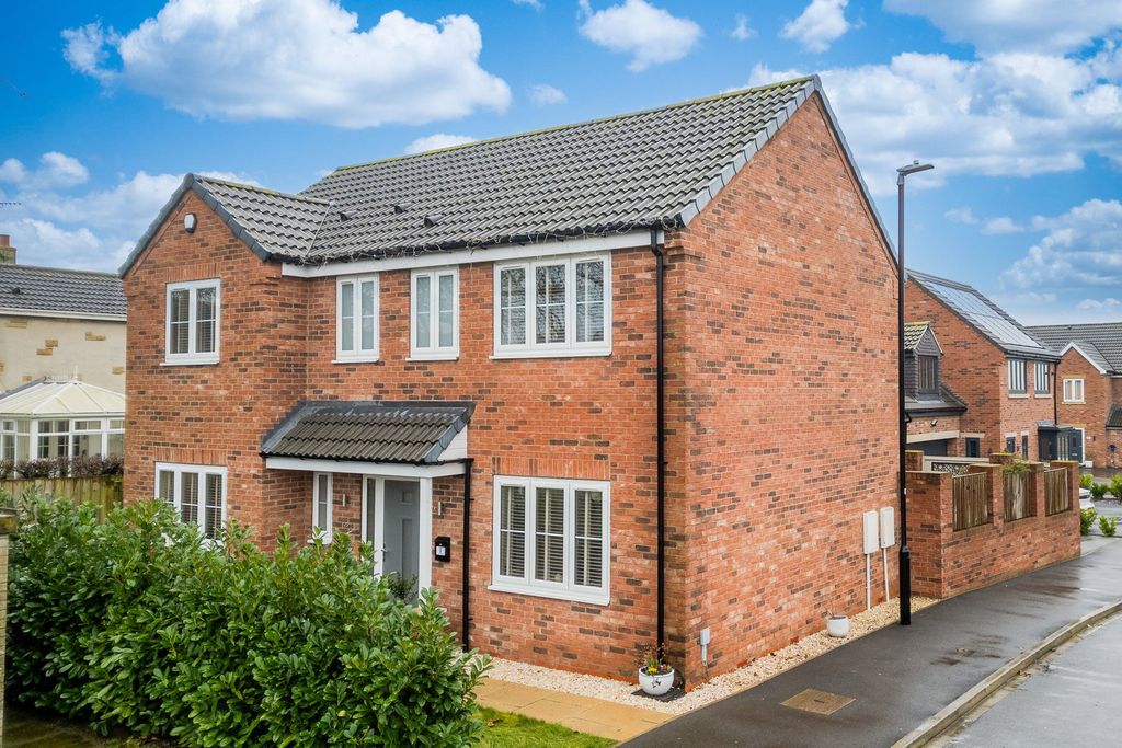 Property photo 1 of 25