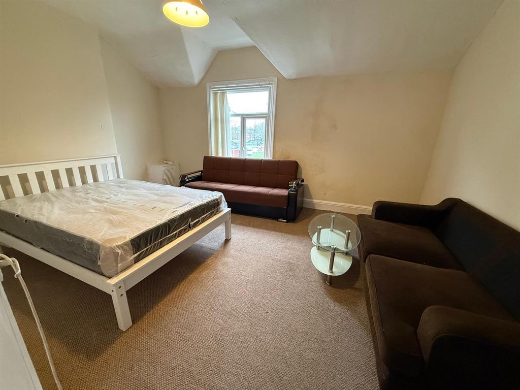 Property photo 3 of 11 Whatsapp Image 2026-02-11 At 12.51.23.Jpeg