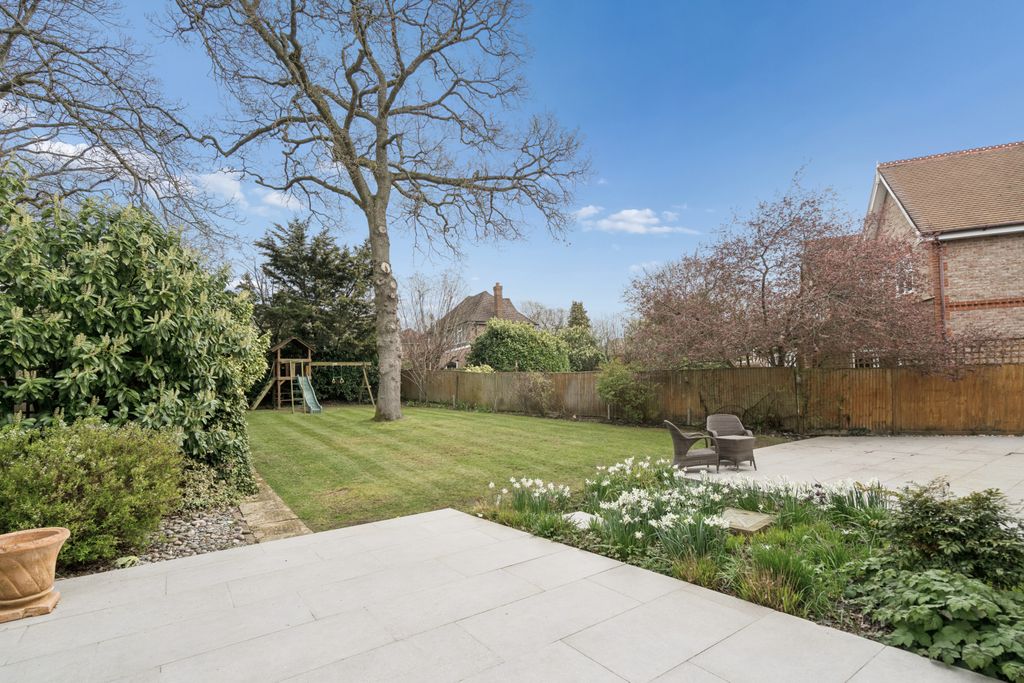 Property photo 3 of 17