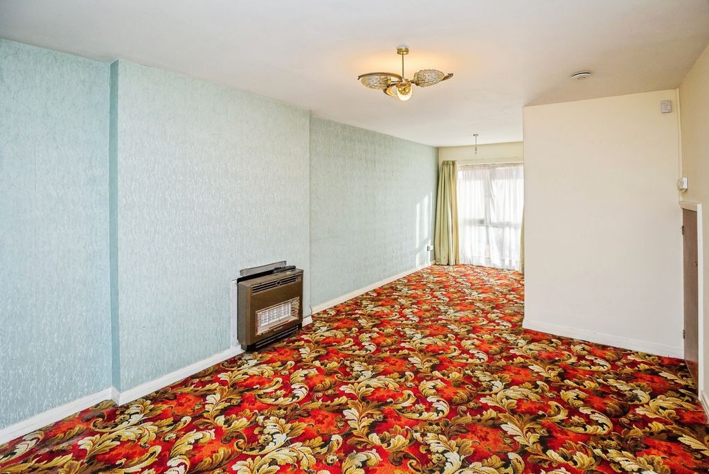 Property photo 2 of 12 Pbox-Img.Jpg