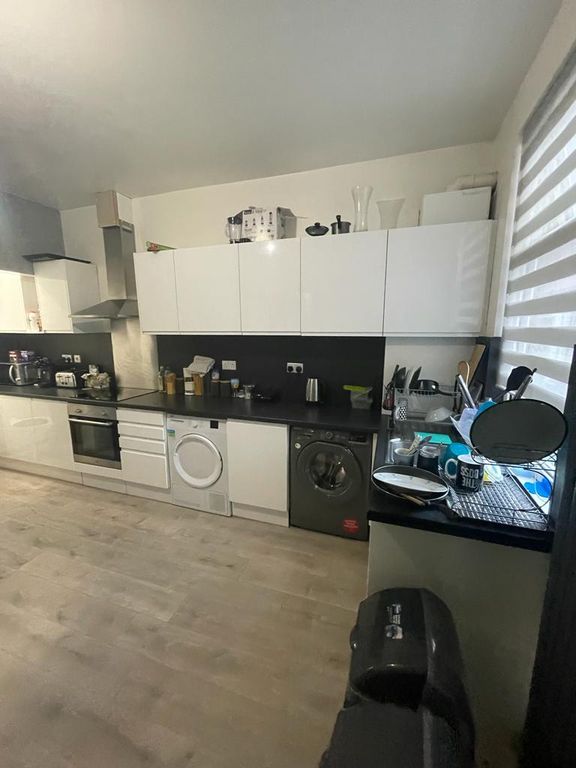 Property photo 1 of 9 Room For Rent In Agbrigg Road, Wakefield, Wf1 5Aq