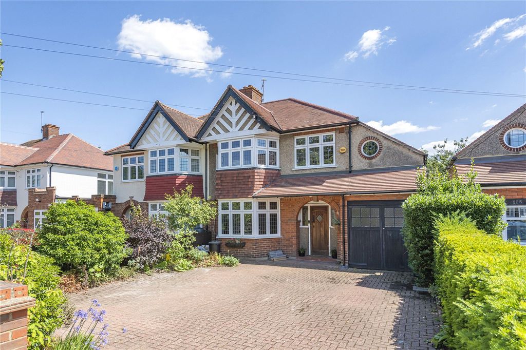 Property photo 1 of 14 External