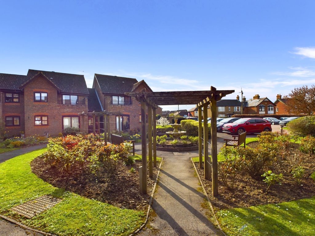 Property photo 1 of 12 60000291-Hr-10