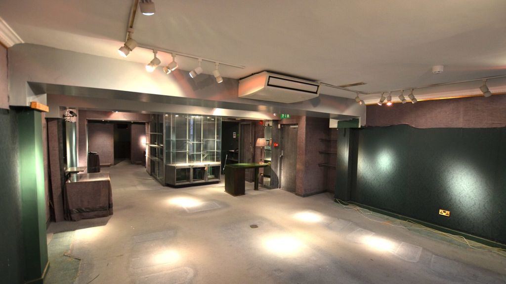 Property photo 2 of 11 Allied-Surveyors-Scotland-72-Thistle-Street-Retail
