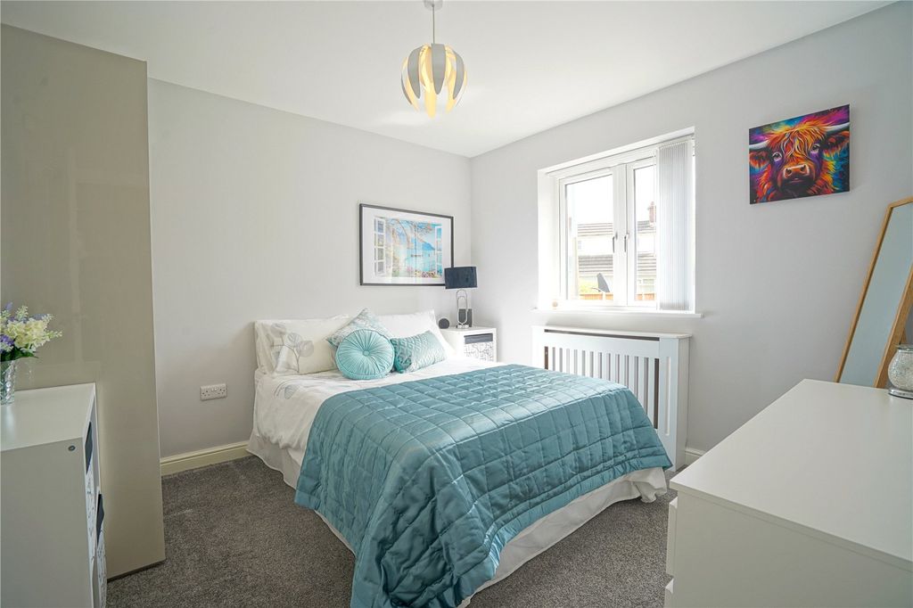 Property photo 3 of 13 Picture No. 01