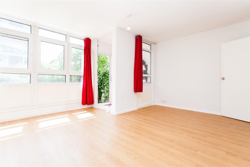 Property photo 3 of 15 Reception Room
