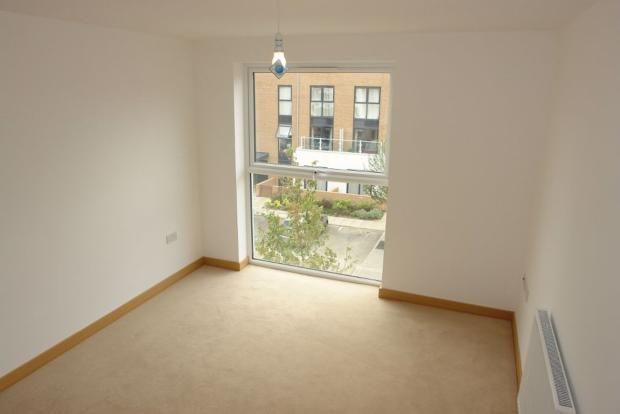 Property photo 2 of 6 Bedroom