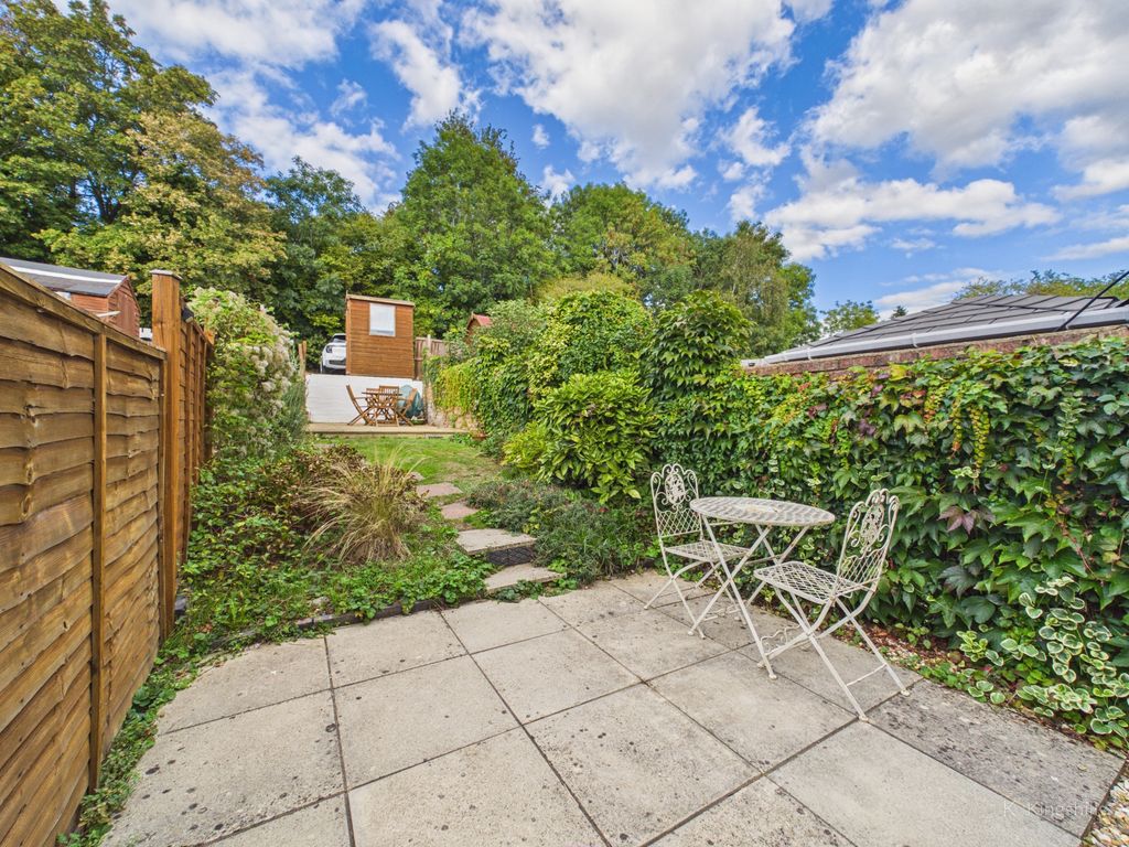 Property photo 3 of 13 Garden