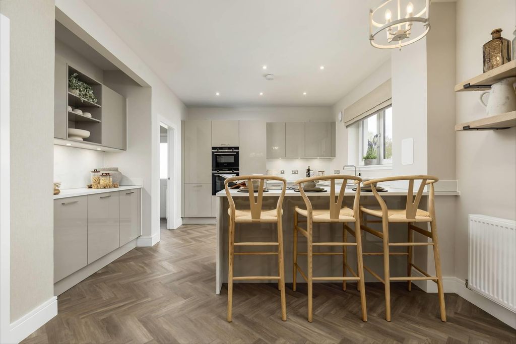 Property photo 3 of 29 Image