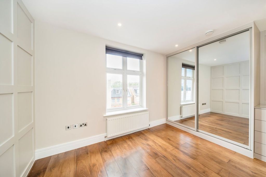 Property photo 3 of 4