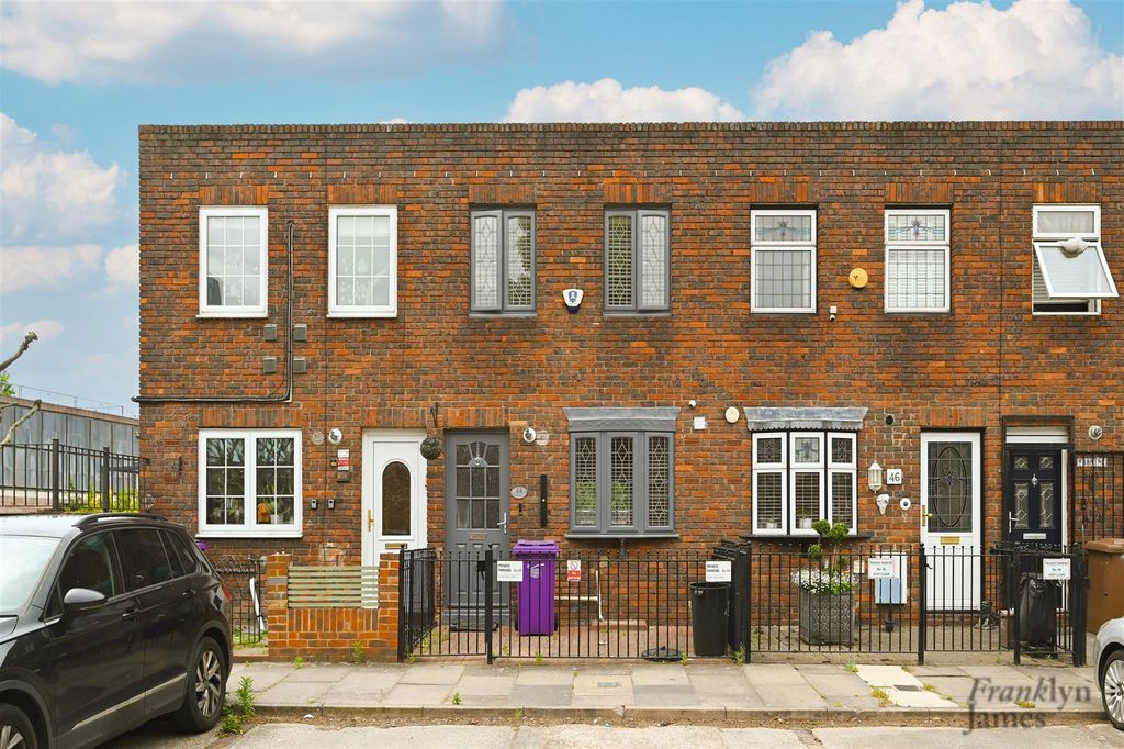 Property photo 1 of 13 44-Ming-Street (13).Jpg