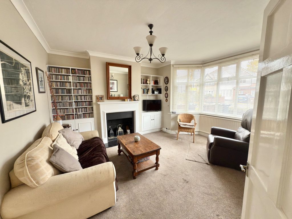 Property photo 3 of 13