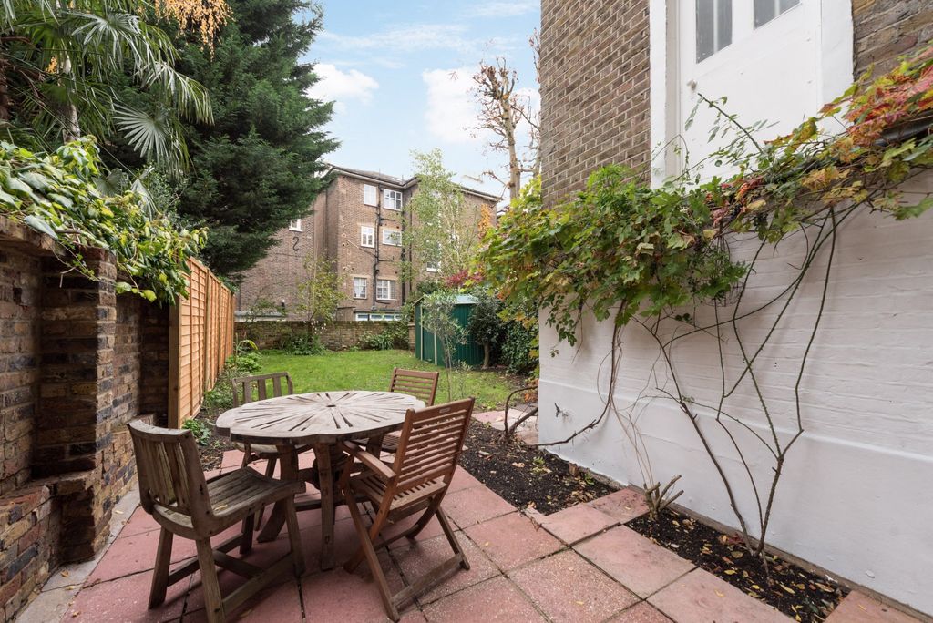 Property photo 2 of 10 Photo 03