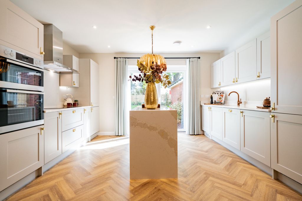 Property photo 3 of 35 Dsc01973