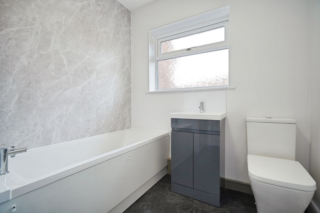 Additional image 10 of 3 bed bungalow for saleWest Walk, Ibstock, Leicestershire LE67