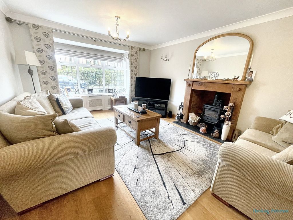 Property photo 2 of 29