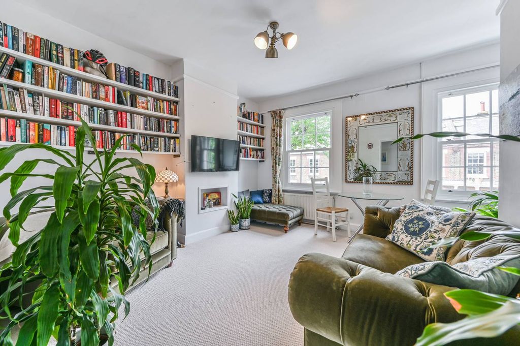 Property photo 2 of 10