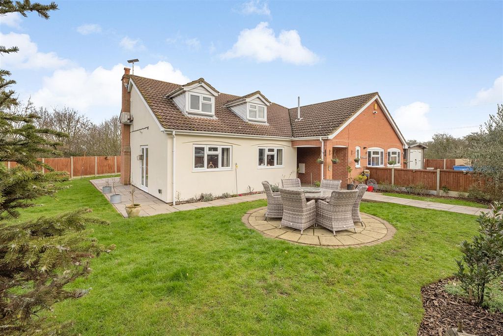 Property photo 1 of 26 Wellington Street, Whitstable