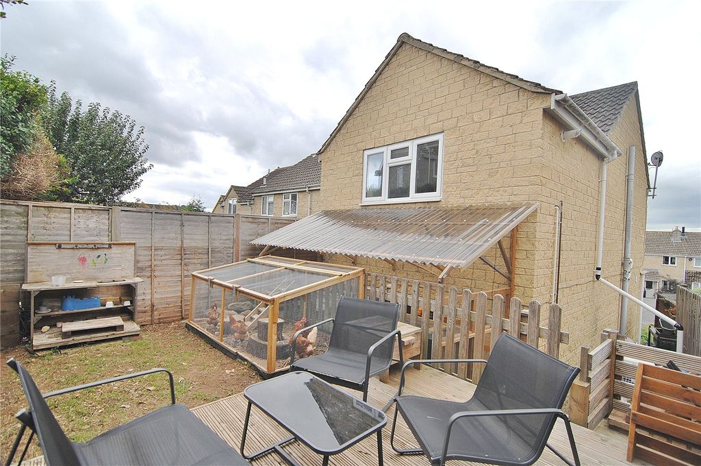 Property photo 2 of 13 Picture No. 19