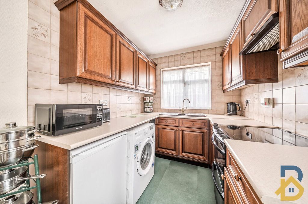 Property photo 3 of 12 Picture No. 30